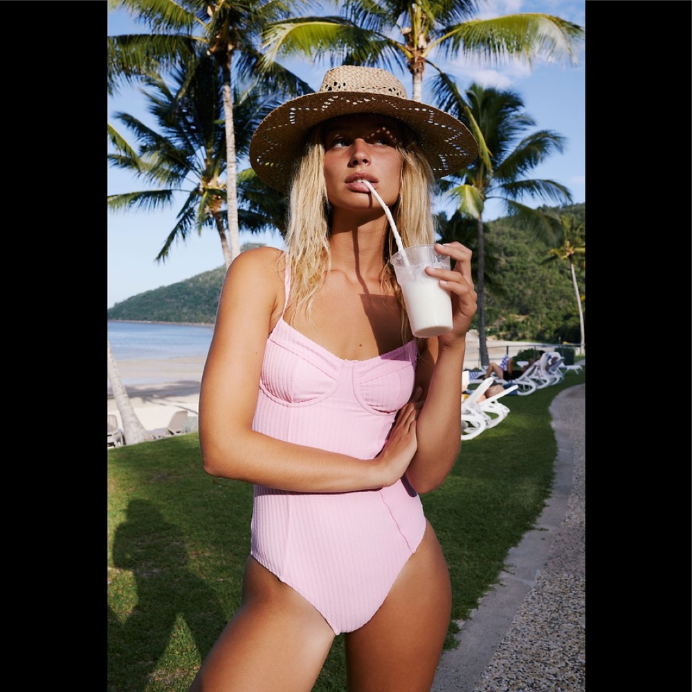 NWT Zulu and Zephyr Signature Fever One-piece